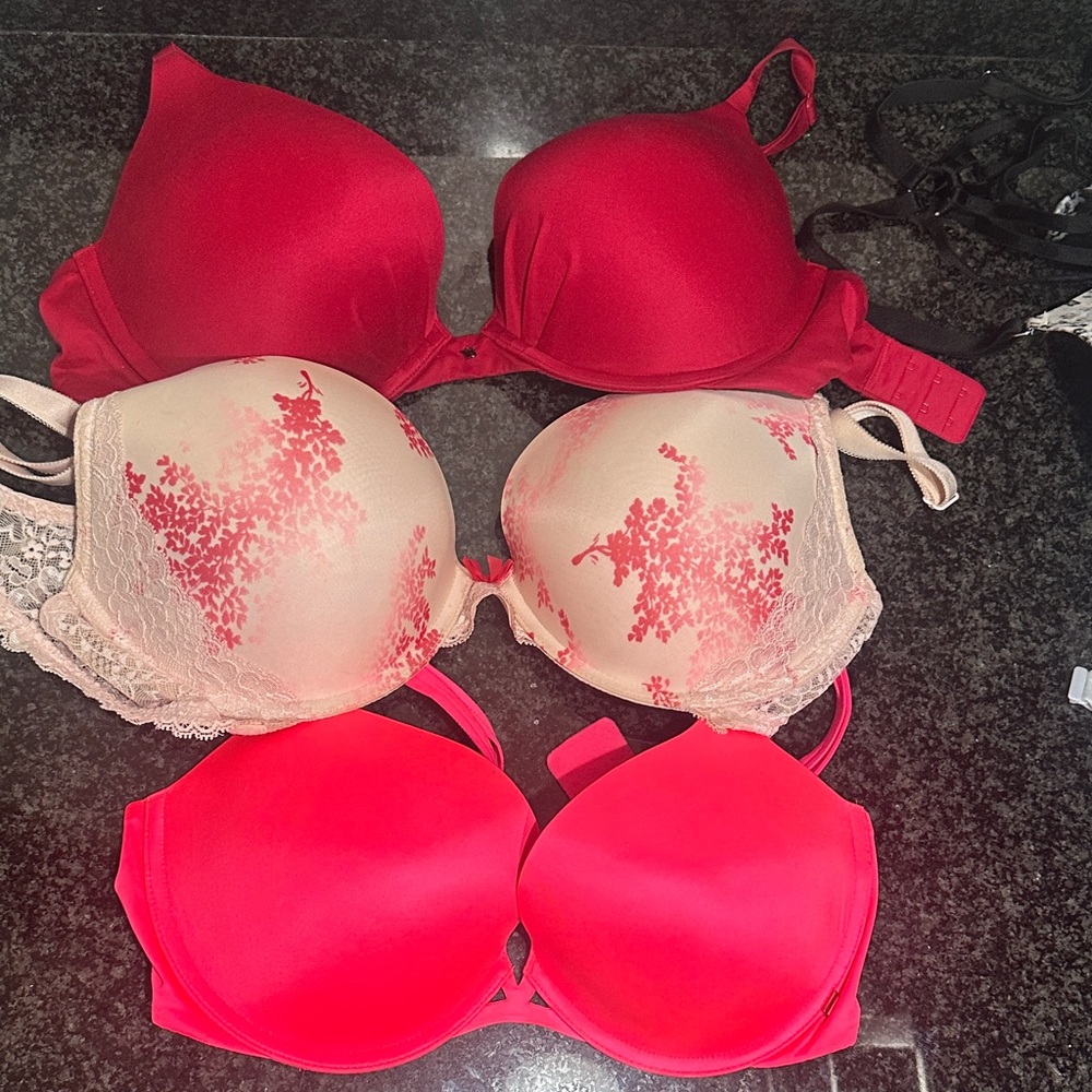 Victoria's Secret Push Up Bras - Picture 3 of 5